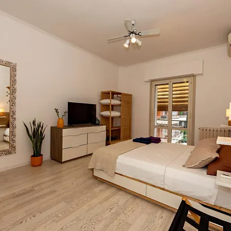 Wood - Battistini * 로마